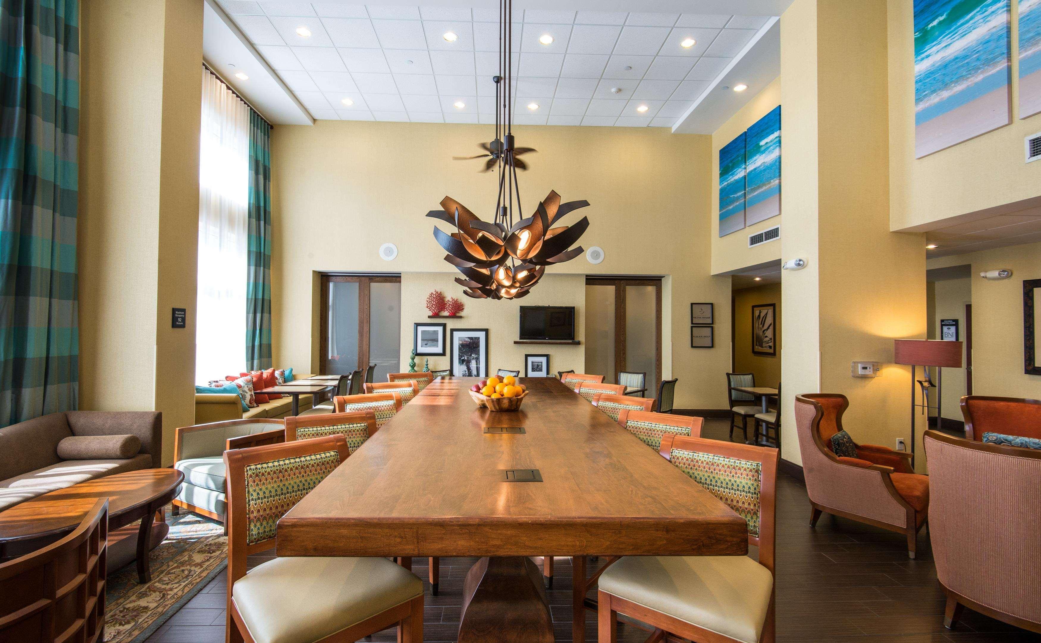 Hampton Inn & Suites Fort Myers-Colonial Boulevard Εξωτερικό φωτογραφία