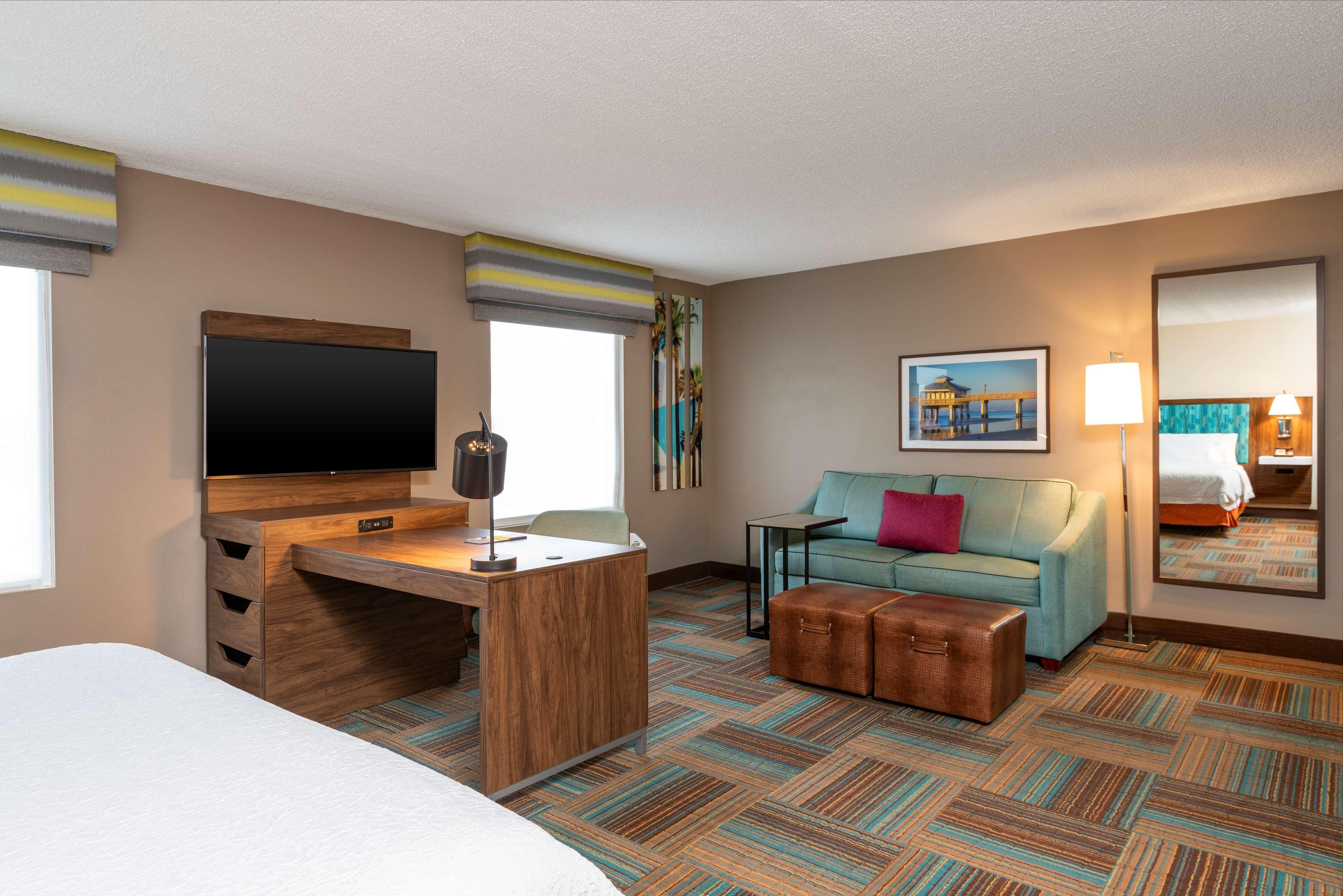 Hampton Inn & Suites Fort Myers-Colonial Boulevard Εξωτερικό φωτογραφία