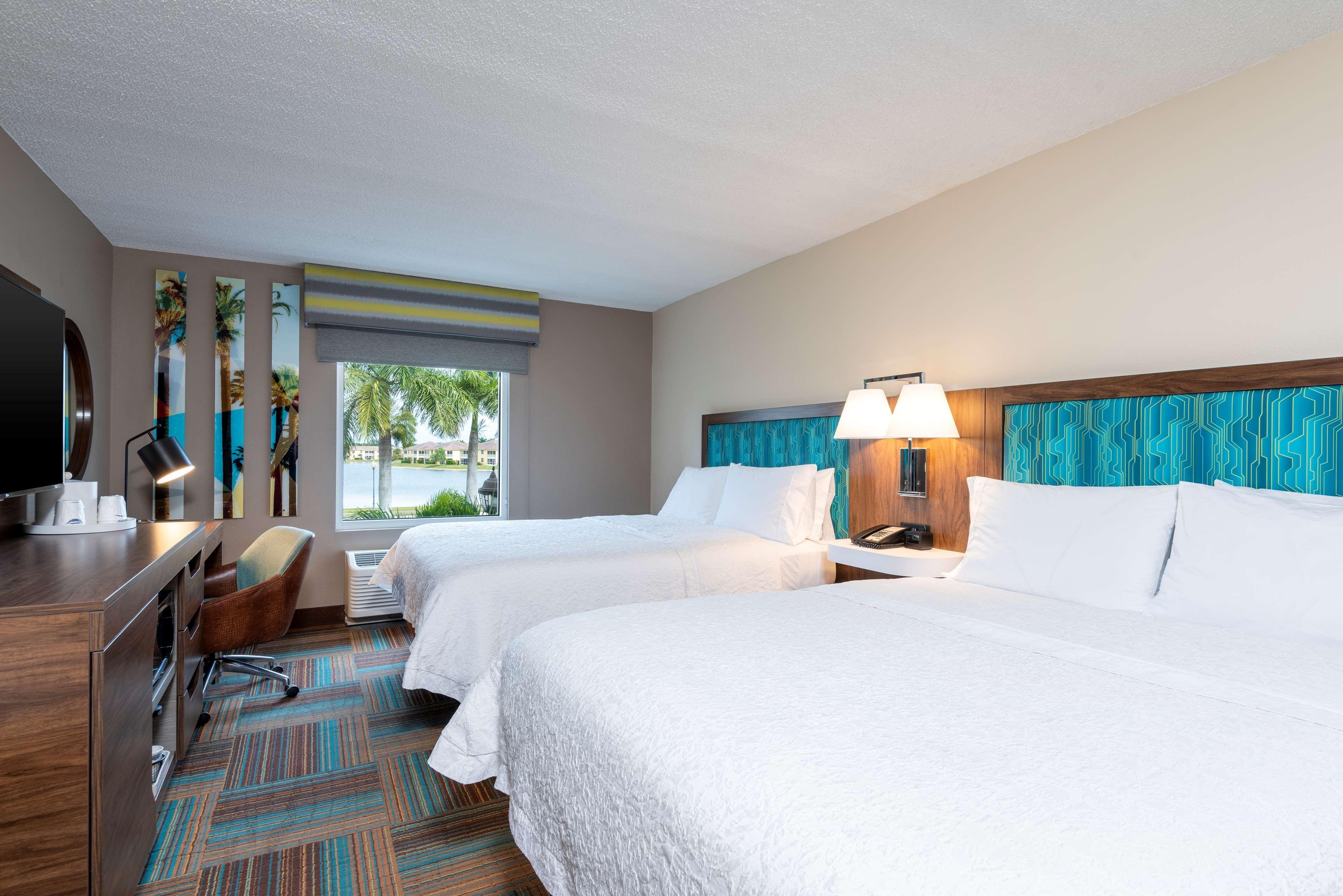 Hampton Inn & Suites Fort Myers-Colonial Boulevard Εξωτερικό φωτογραφία