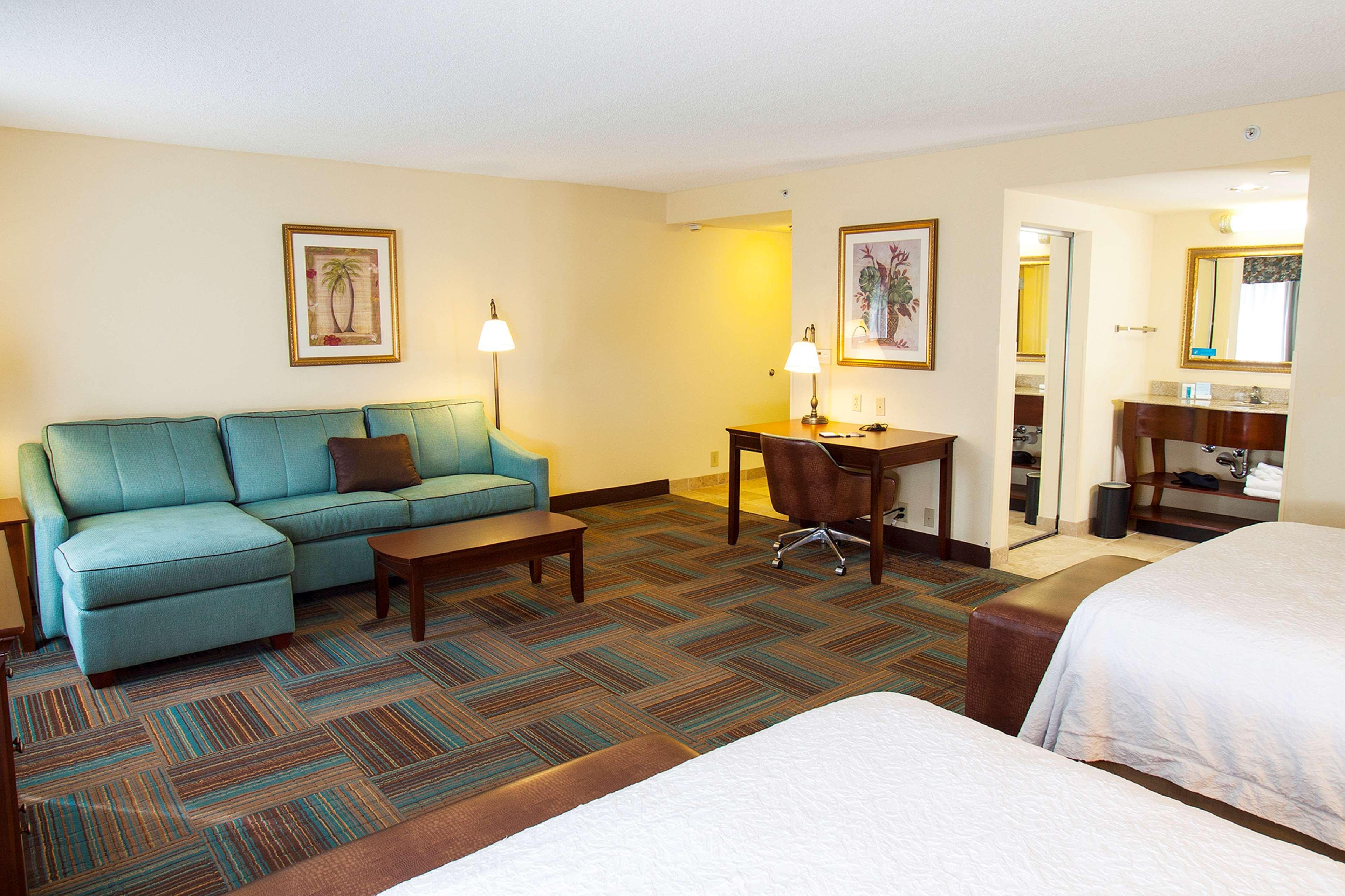 Hampton Inn & Suites Fort Myers-Colonial Boulevard Εξωτερικό φωτογραφία