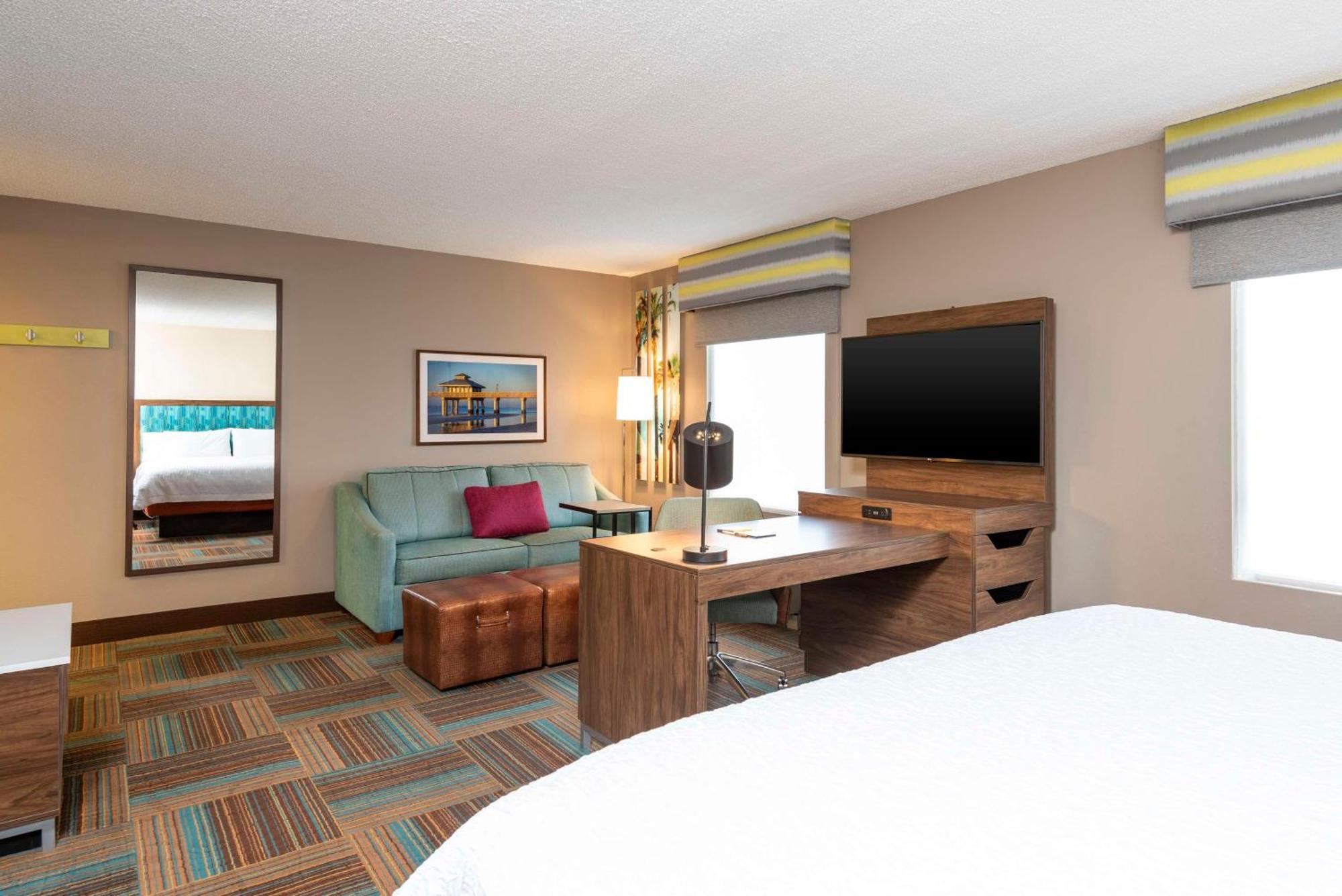 Hampton Inn & Suites Fort Myers-Colonial Boulevard Εξωτερικό φωτογραφία
